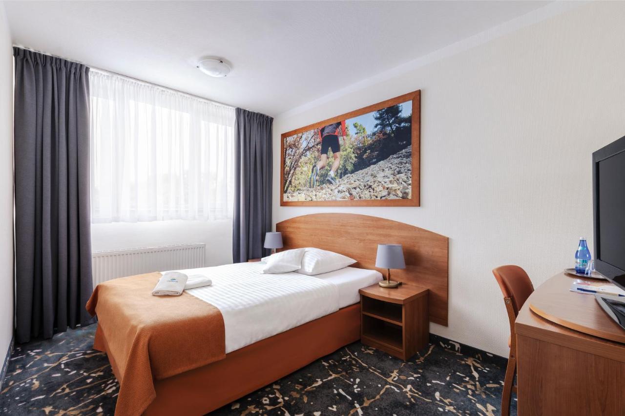 Interferie Aquapark Sport Hotel Malachit Swieradow-Zdroj Exterior foto