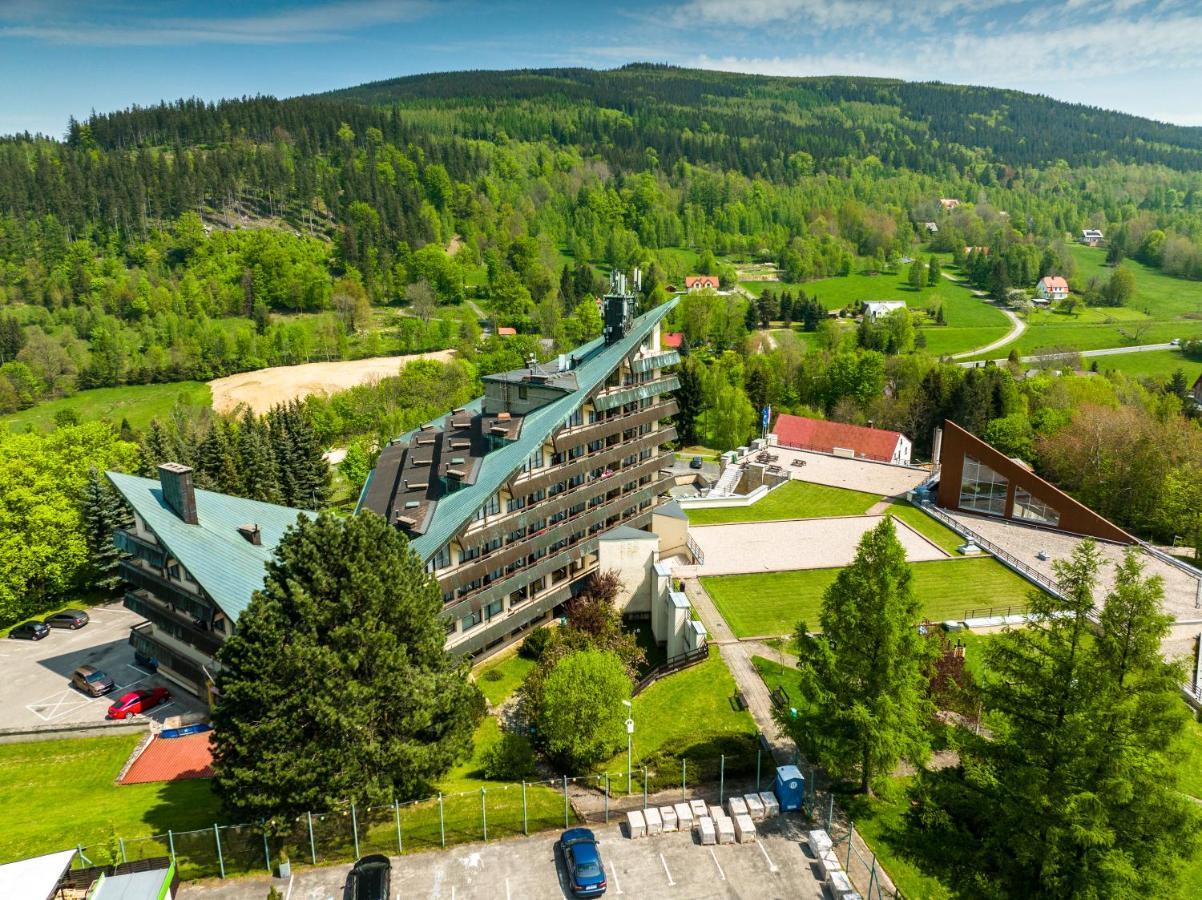 Interferie Aquapark Sport Hotel Malachit Swieradow-Zdroj Exterior foto